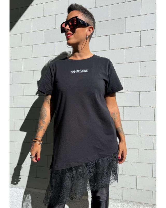 CAMISETA ASIMÉTRICA MAD