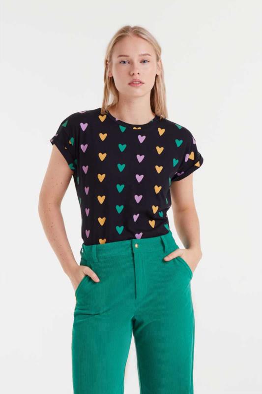 CAMISETA CORAZONES