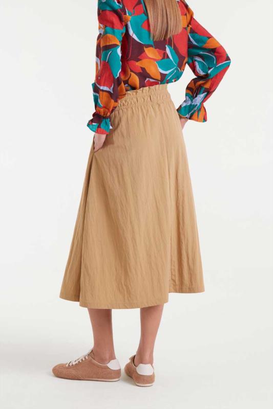 FALDA MIDI CAMEL TEJIDO TÉCNICO
