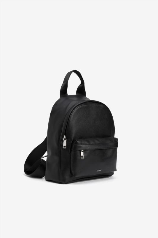 MOCHILA BÁSICA NEGRA