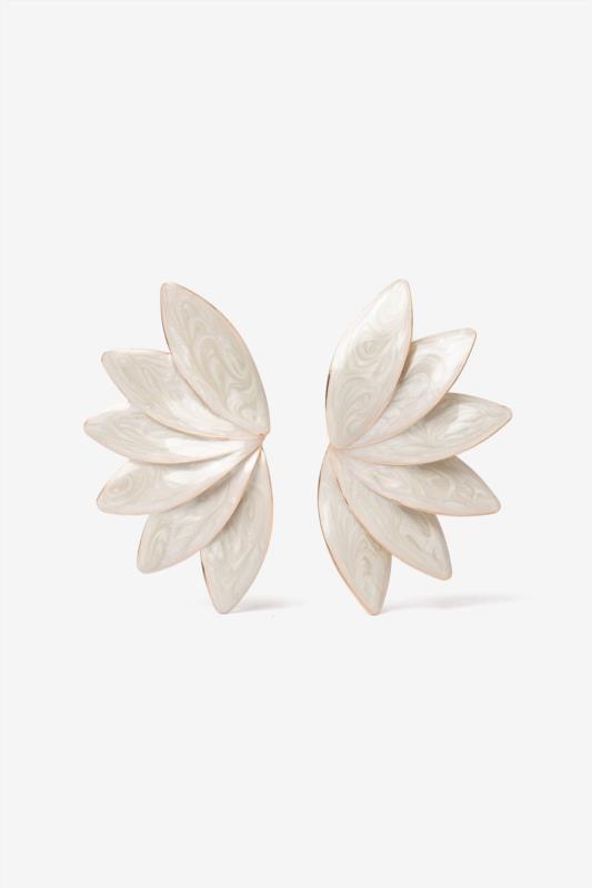 PENDIENTES SEMI PÉTALO