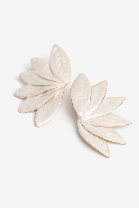PENDIENTES SEMI PÉTALO