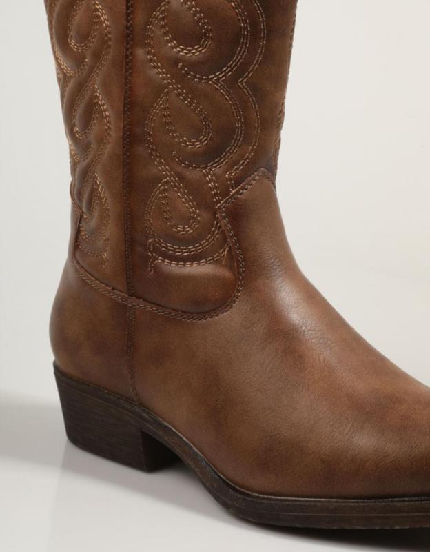 BOTA CAMPERA